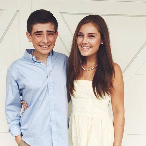 Meet your Posher, Lexy - Picture 1 of 1